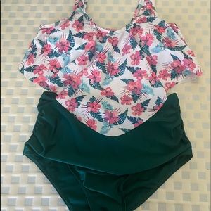 Large women’s bathing suit new with tags